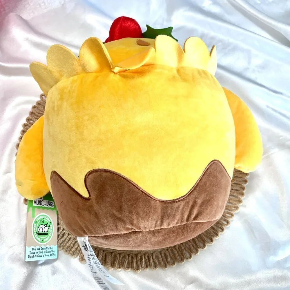 NWT Disney Munchlings Dug Beef & Gravy Pie Plush Medium Festive Fare 13 1/3